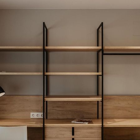Petit Luxe Volta Apartaments Terrassa Bagian luar foto
