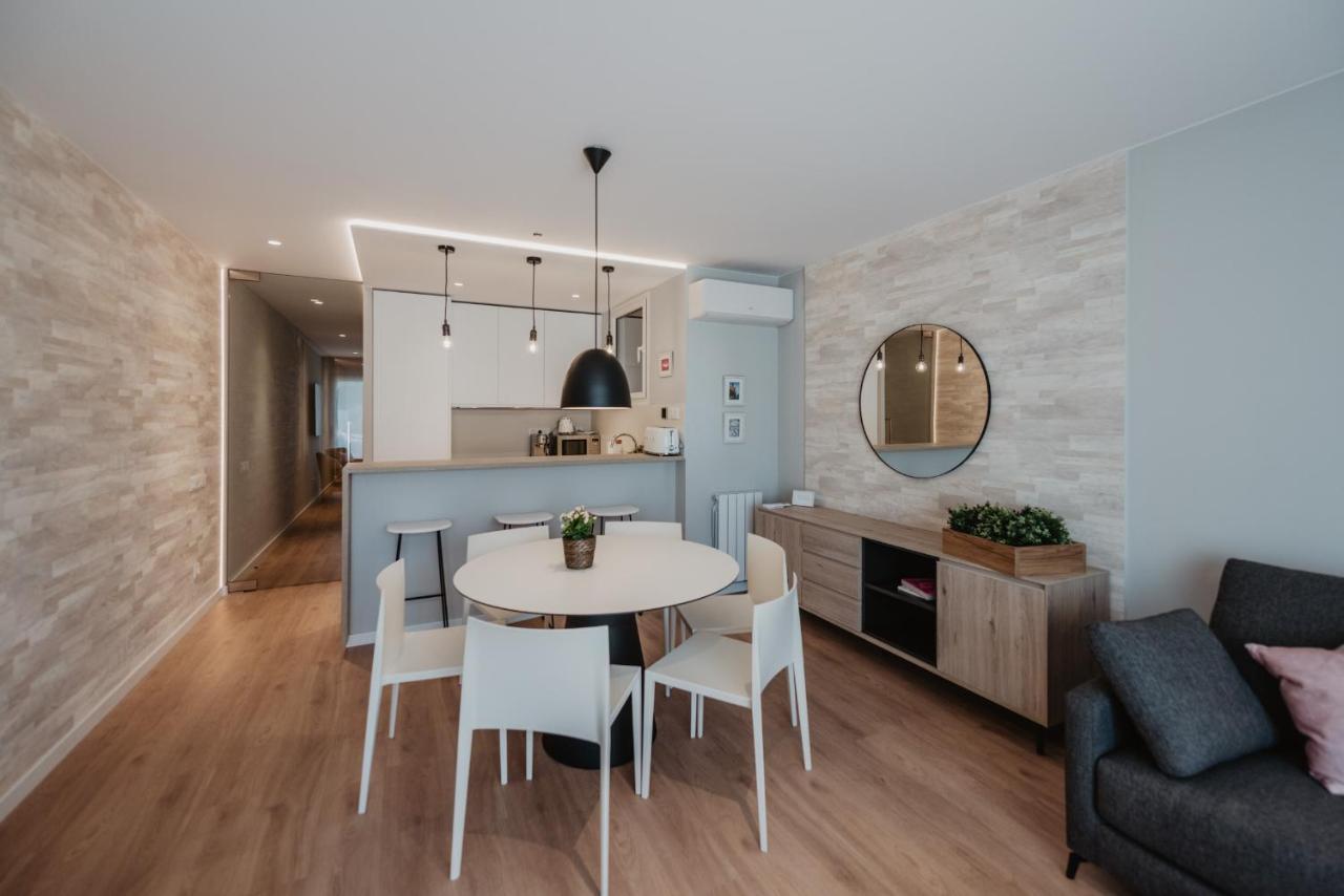 Petit Luxe Volta Apartaments Terrassa Bagian luar foto