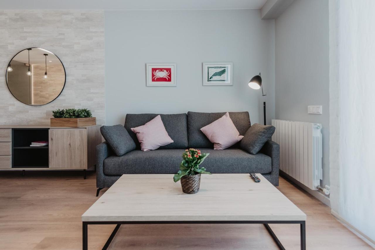 Petit Luxe Volta Apartaments Terrassa Bagian luar foto