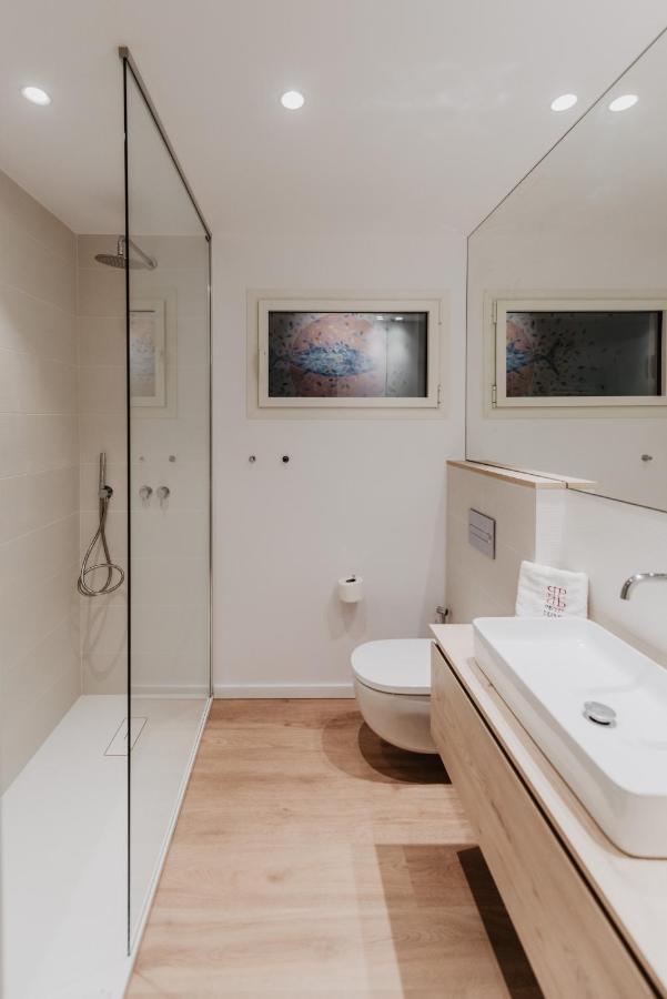 Petit Luxe Volta Apartaments Terrassa Bagian luar foto